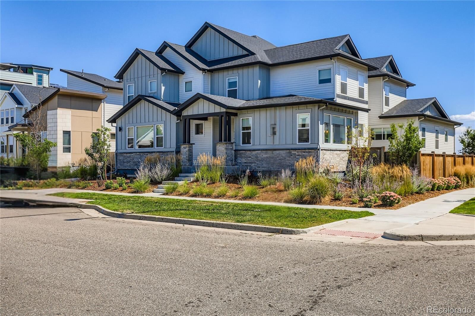 Property Photo:  9366 E 57th Avenue  CO 80238 