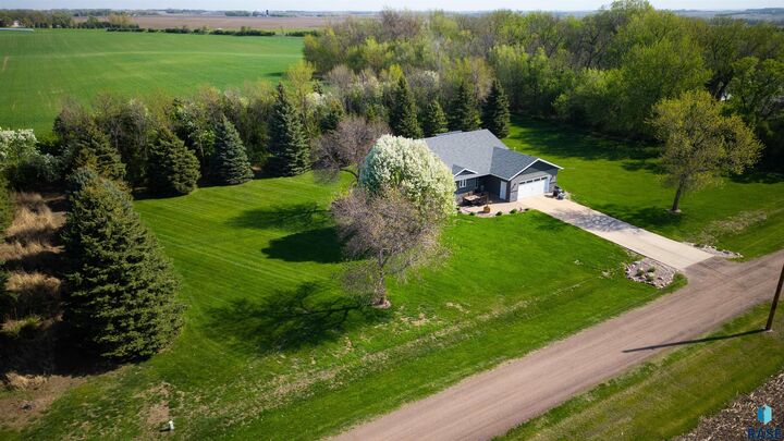 Property Photo:  25746 476th Ave  SD 57104 