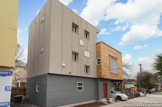 Property Photo:  603 W Euclid Ave  TX 78212 