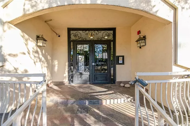 Property Photo: 10894 Olinda Street 109 CA 91352
