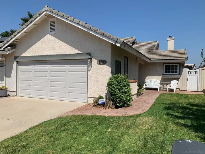 Property Photo: 9530 Whellock Way CA 92129