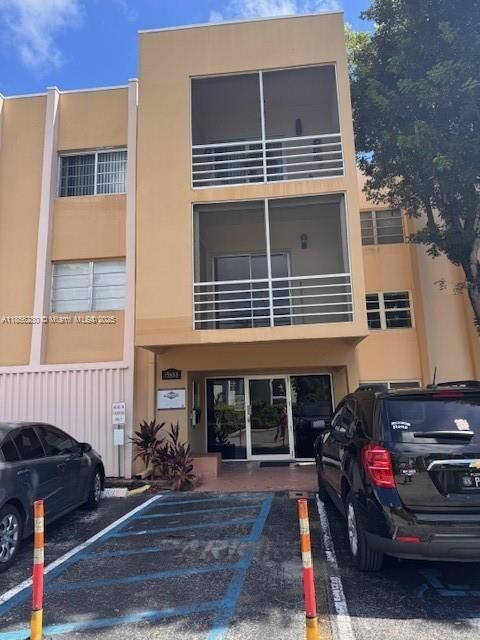 Property Photo:  15888 SW 95th Ave 201  FL 33157 