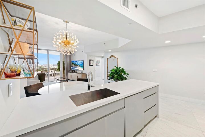 Property Photo: 400 Alton Rd 1405 FL 33139