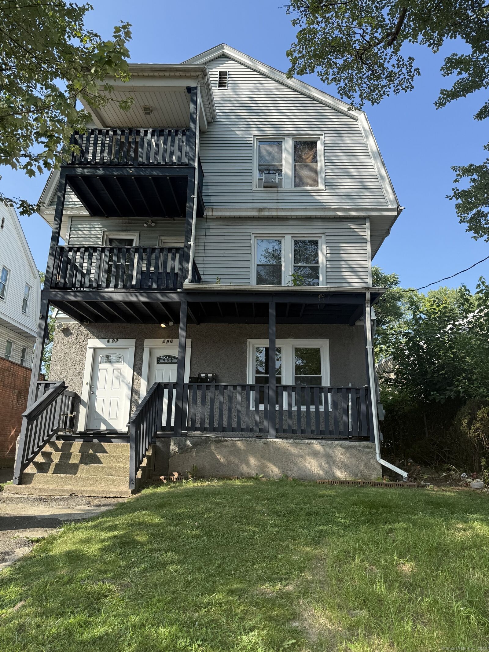 Property Photo:  190 Westland Street  CT 06120