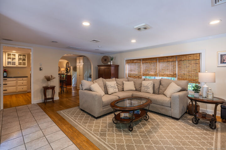 Property Photo: 9 Skidmore Lane CT 06482