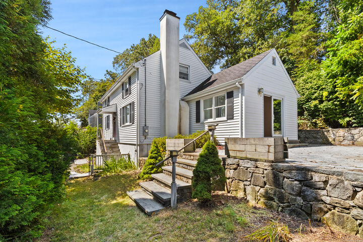 Property Photo: 17 Cornwall Road CT 06850