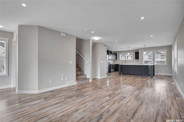 Property Photo:  315 Dickson Crescent 124  SK S7T 0Z1 