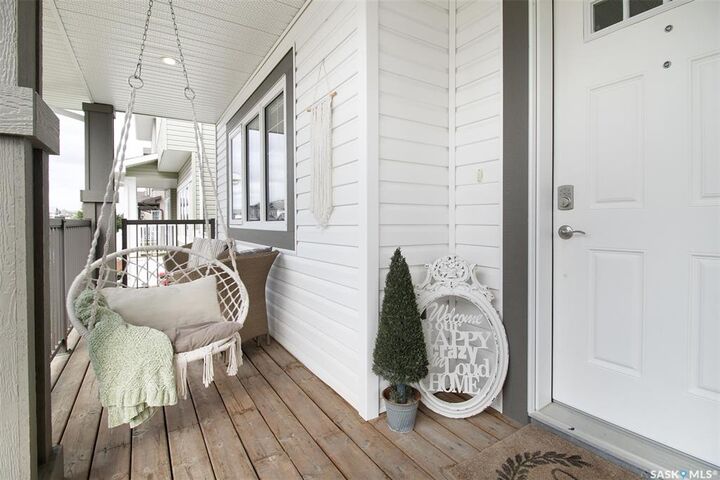 Property Photo:  4834 Green Rock Road E  SK S4V 3L1 