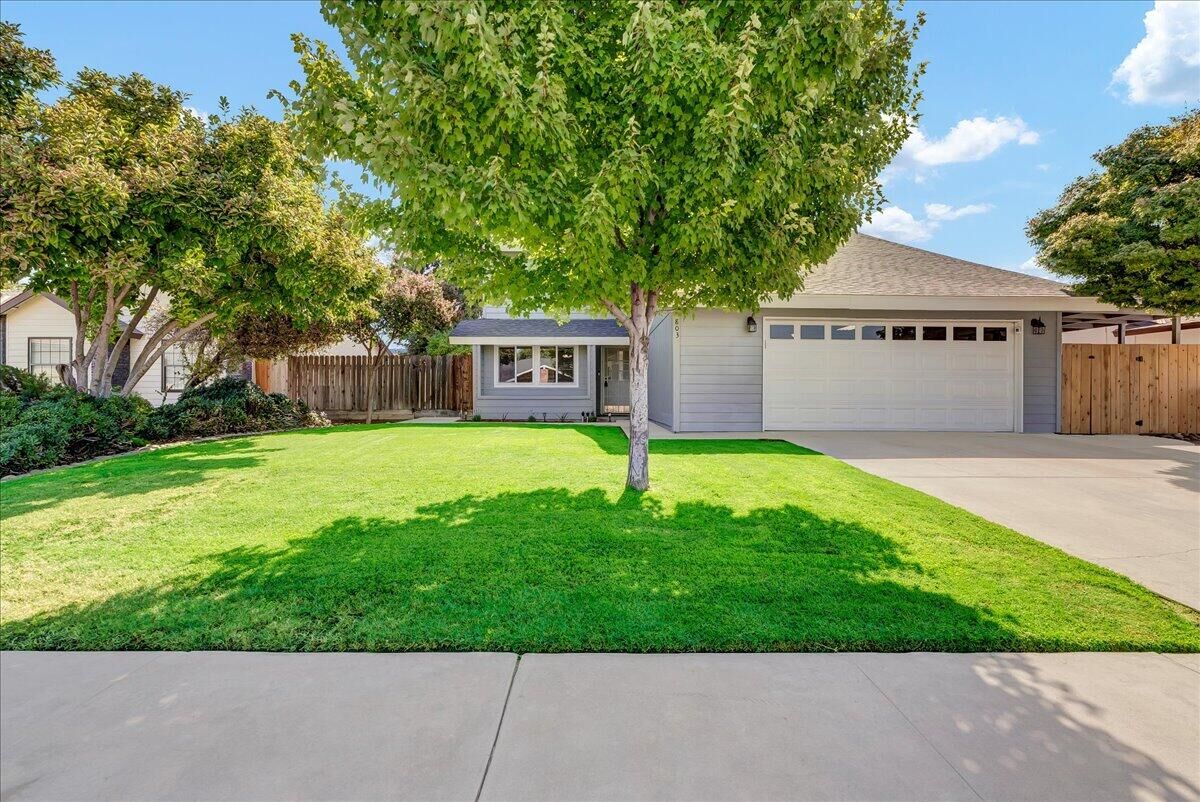 Property Photo:  803 N B Street  CA 93221 