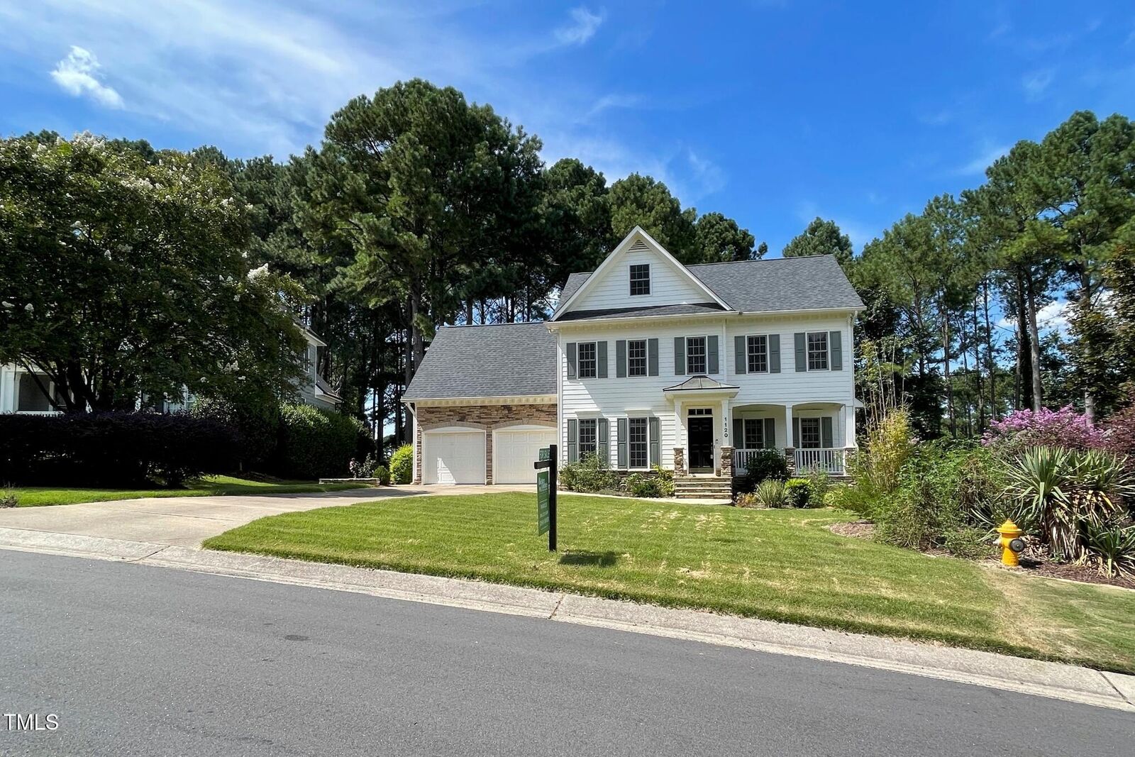 Property Photo: 1120 Colonial Club Road NC 27587