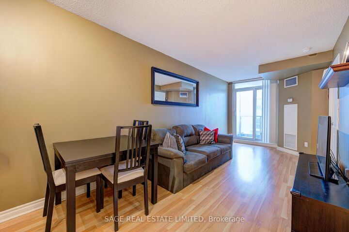 Property Photo: 3 Rean Drive 2512 ON M2K 3C2