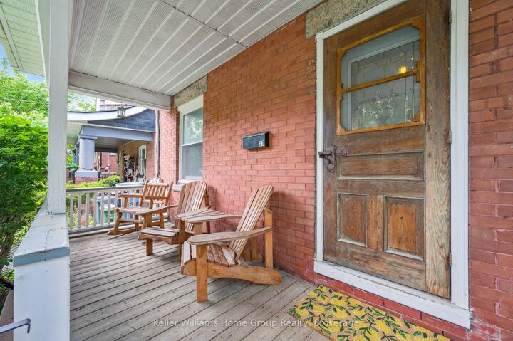 Property Photo:  27 Home Street  ON N1H 2E4 