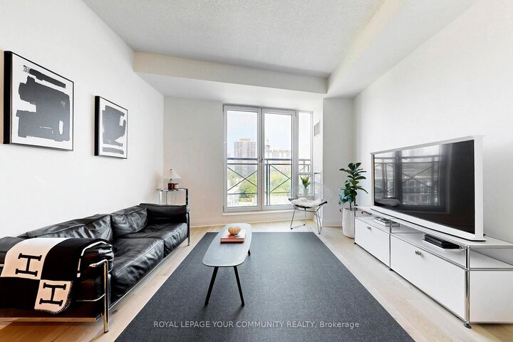 Property Photo:  20 Scrivener Square 905  ON M4W 3X9 