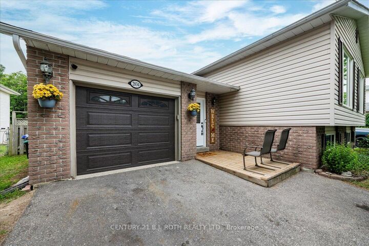 Property Photo: 2834 Dempster Avenue ON L9S 1C2