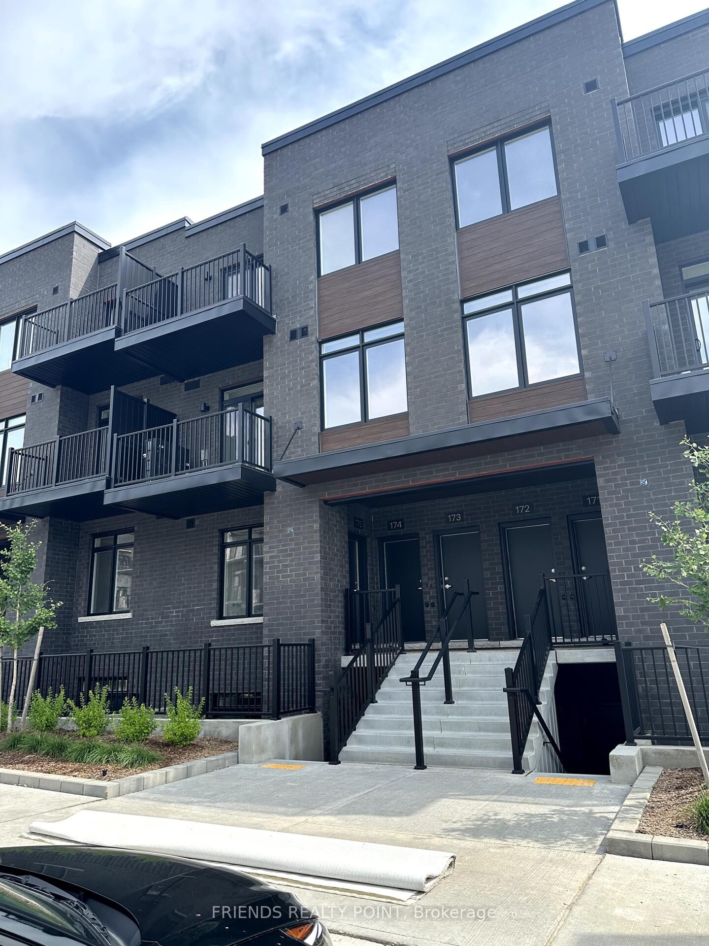 Property Photo: 824 Woolwich Street 175 ON N1H 6J2
