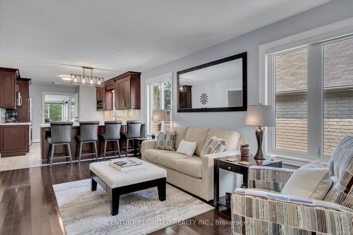 Property Photo: 3033 Westridge Boulevard ON K9K 2K5