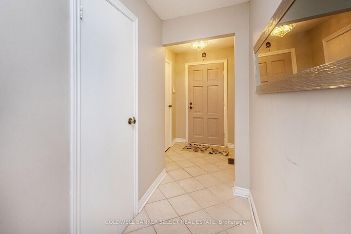 Photo de la propriété:  43 Morton Way  ON L6Y 2R6 