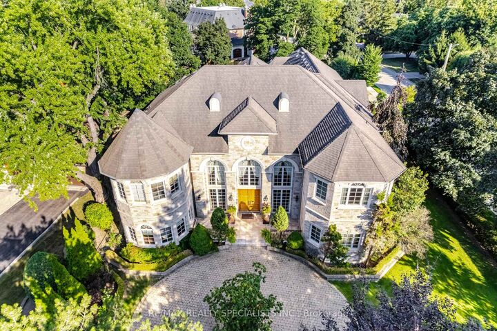 23 Maryvale Crescent  Richmond Hill ON L4C 6P7 photo