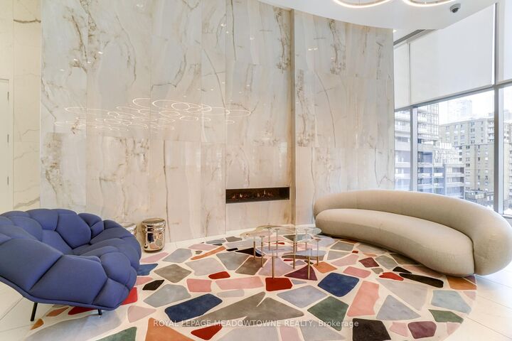 Photo de la propriété:  251 Jarvis Street 4204  ON M5B 2C2 