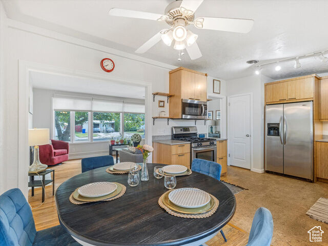 Property Photo: 770 Lake Cir S UT 84106