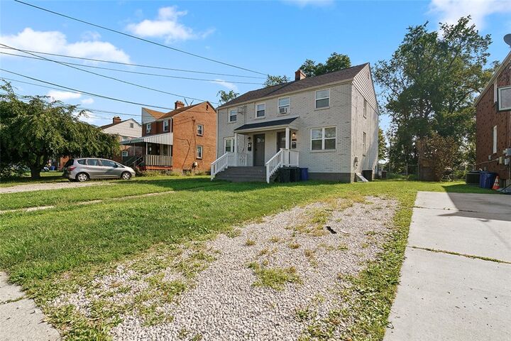 Property Photo:  1226-1228 Shadycrest Dr  PA 15216 