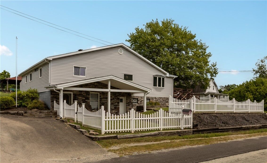 Property Photo:  502 Herminie Rd  PA 15637 
