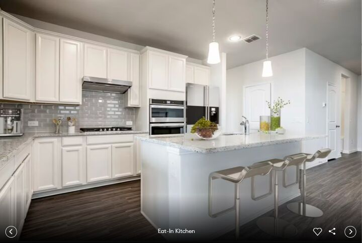 Property Photo: 16820 Catemaco Walk TX 78653