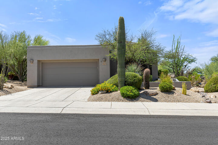 Property Photo: 34476 N 68th Way AZ 85266