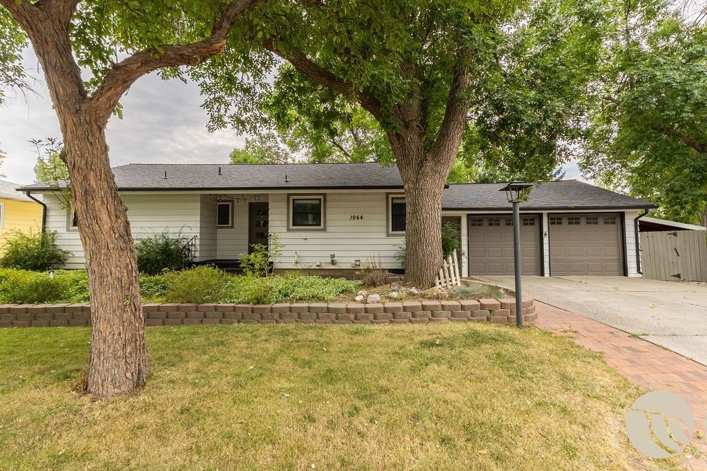 Property Photo:  1944 Colton Boulevard  MT 59102 