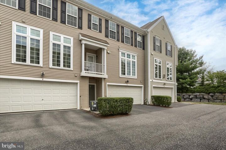 Property Photo:  3029 G Meridian Cmns  PA 17055 