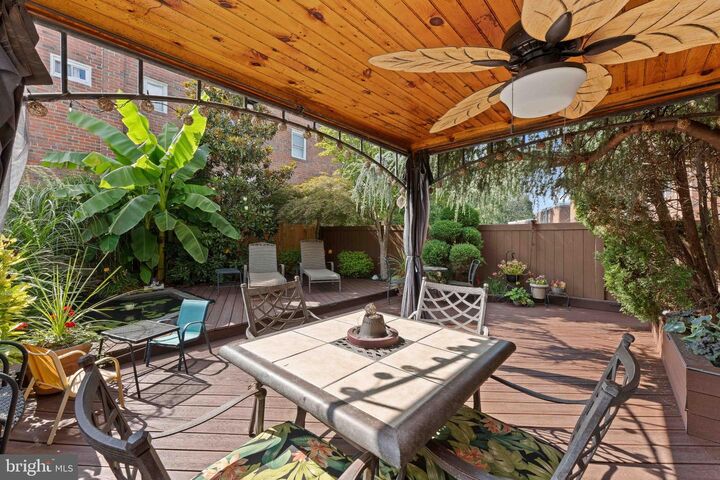Property Photo: 2648 Maxwell Street PA 19152