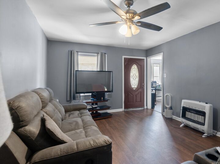 Property Photo:  1503 W 35th St  AR 72118 