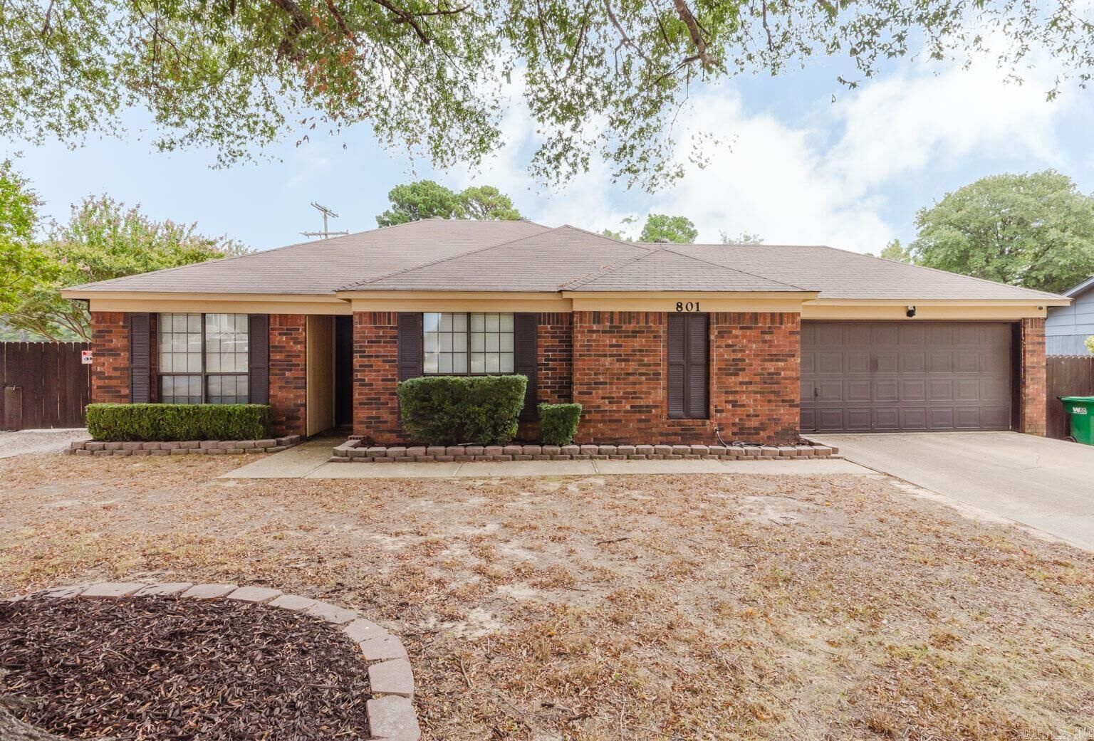 Property Photo: 801 Lindy Cove AR 72022