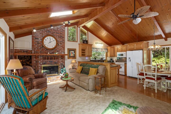 Property Photo: 96 Barney Way CA 95255