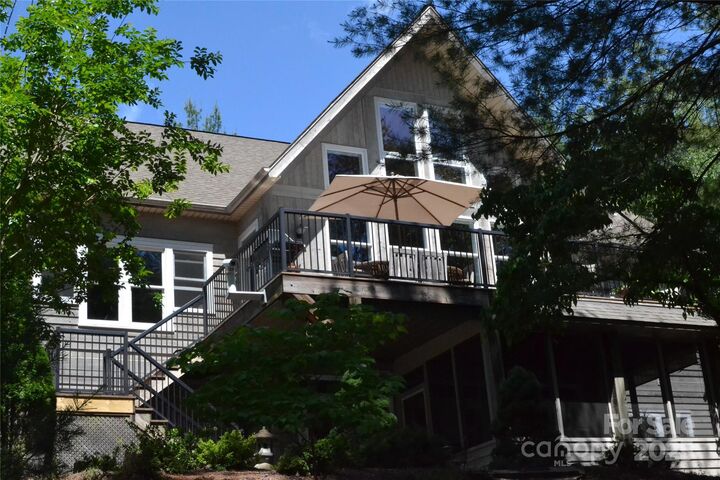 Property Photo: 1441 Pheasant Run Court NC 28655