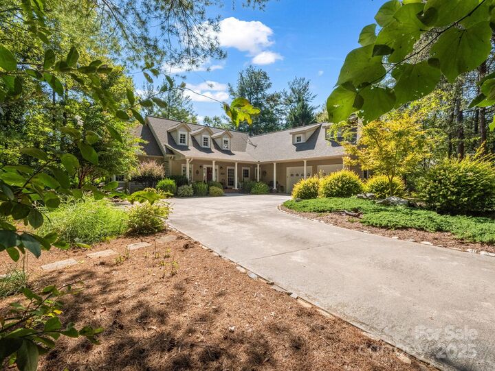 Property Photo:  1441 Pheasant Run Court  NC 28655 