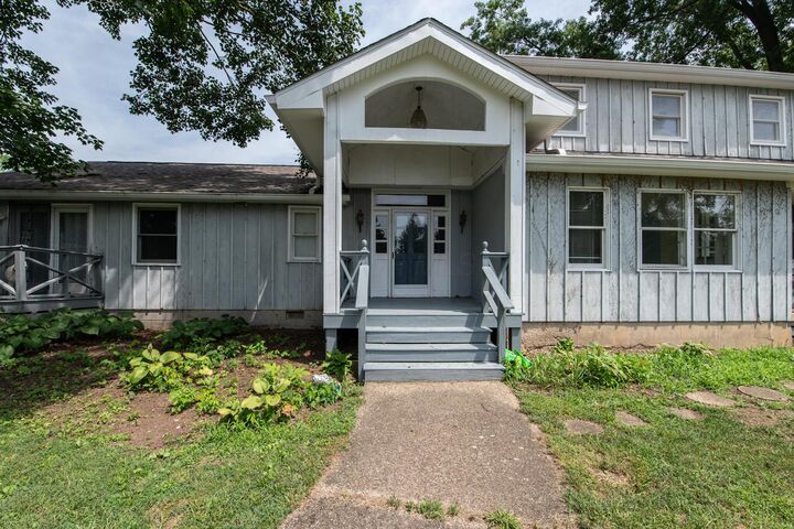 Property Photo: 9585 Snyder Church NW Road OH 43105