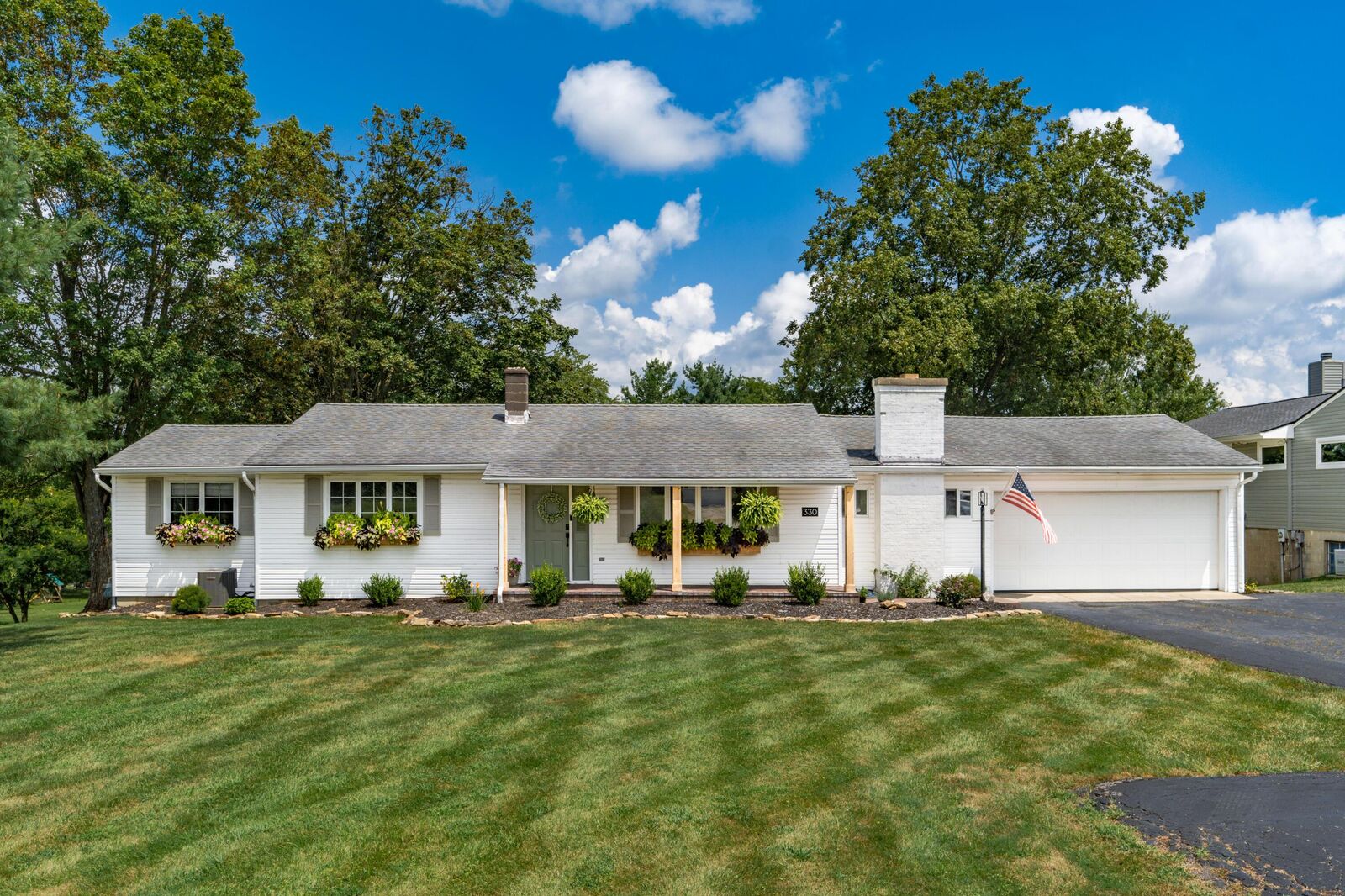 Property Photo: 330 W Columbus Street OH 43136