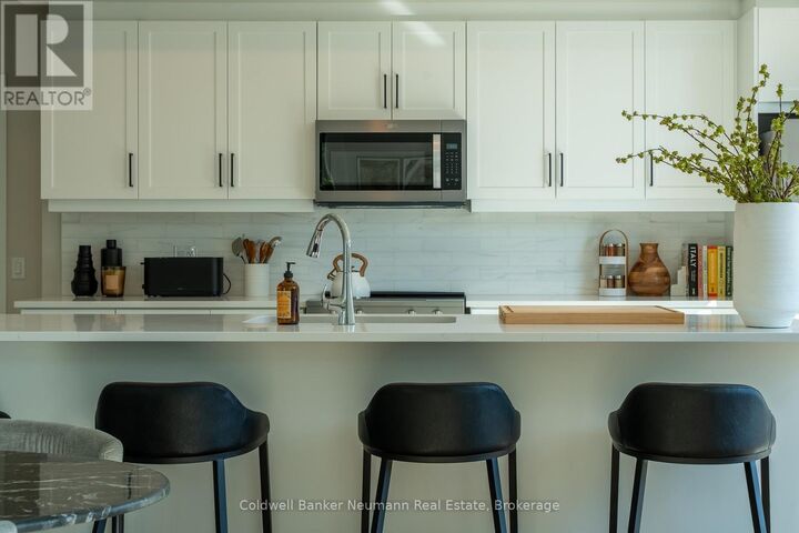 Property Photo: 1882 Gordon Street 216 ON N1L 0P6