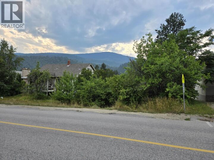 556 7th Avenue  Castlegar BC V1N 1R4 photo