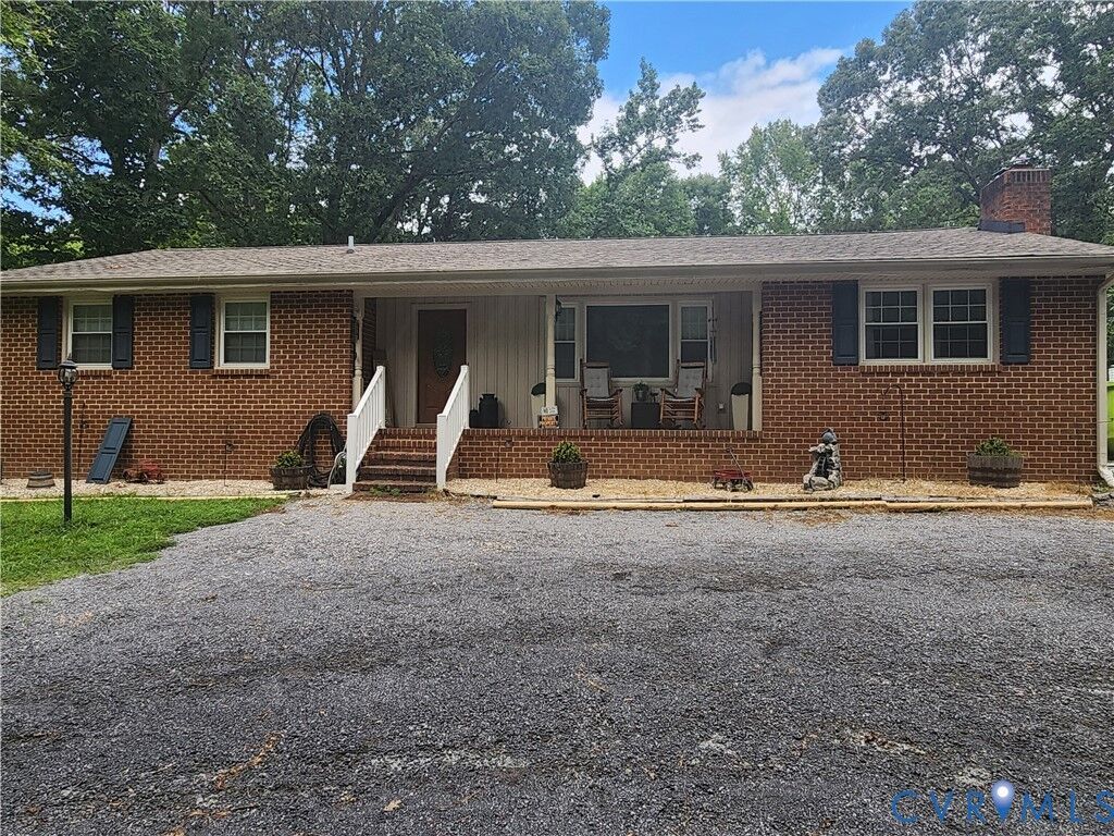 Property Photo:  11010 Trents Bridge Road  VA 23838 