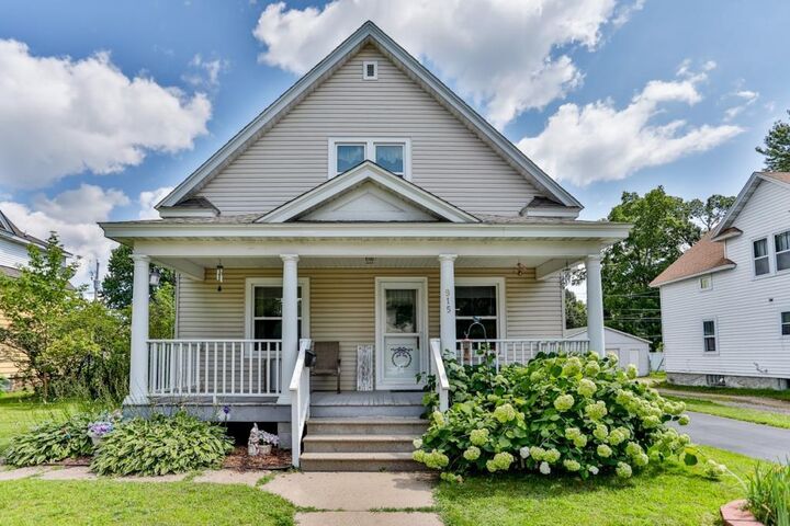 Property Photo: 915 South 6th Avenue WI 54401