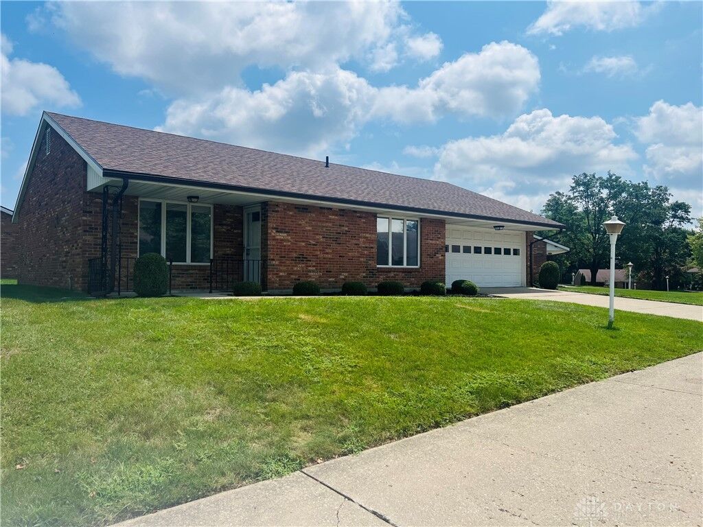 Property Photo: 2912 Avery Circle OH 45503