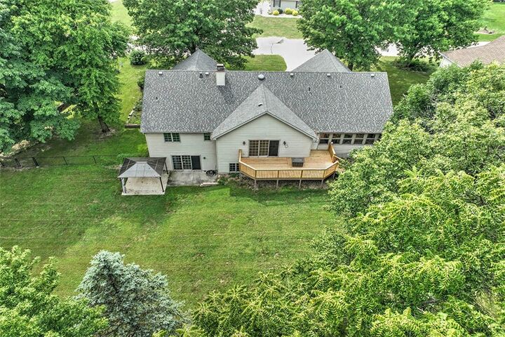 Property Photo: 1190 Wedgewood Court IL 62526