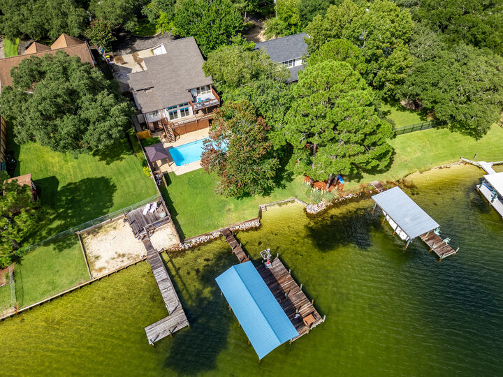 Property Photo:  147 Linstew Drive  FL 32548 