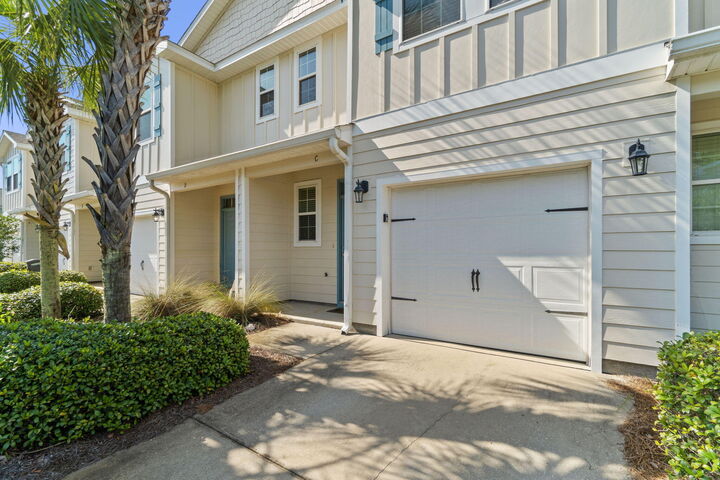 Property Photo:  19 E Shady Oaks Lane Unit C  FL 32459 