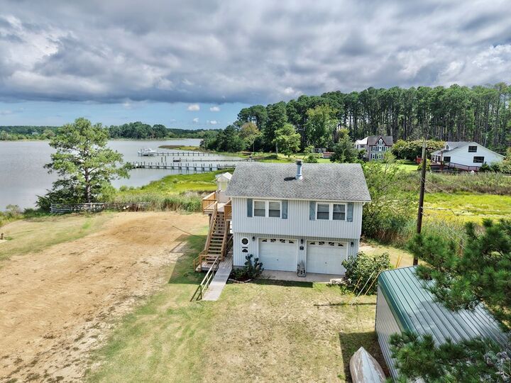 Property Photo:  20224 Allen Ln  VA 23417 