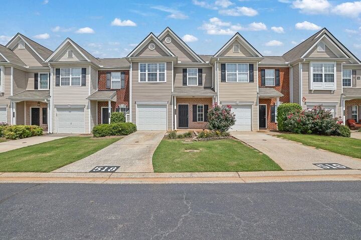 Property Photo:  518 Dragonfly Court 5  GA 30040 