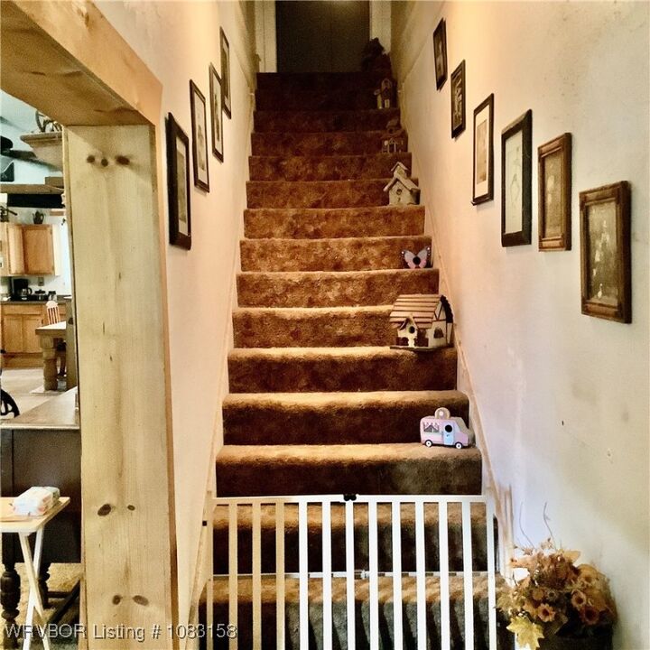 Property Photo:  405 E Avenue F  OK 74937 