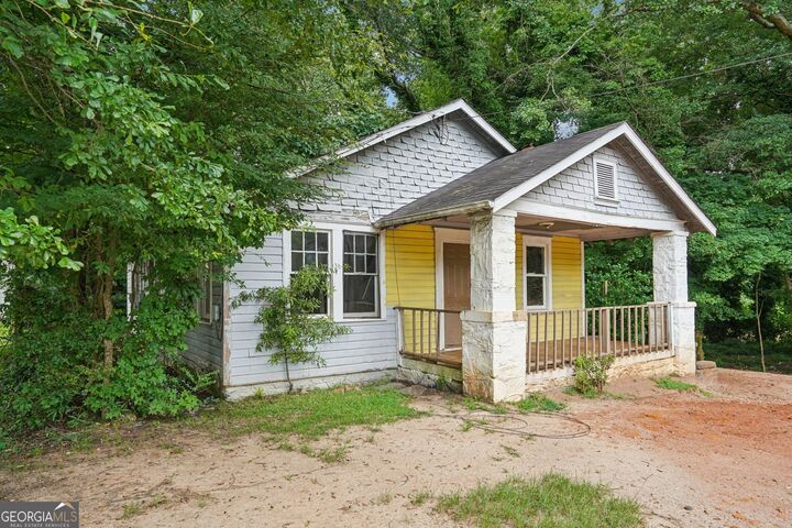 Property Photo:  2096 Fairburn Road SW  GA 30331 